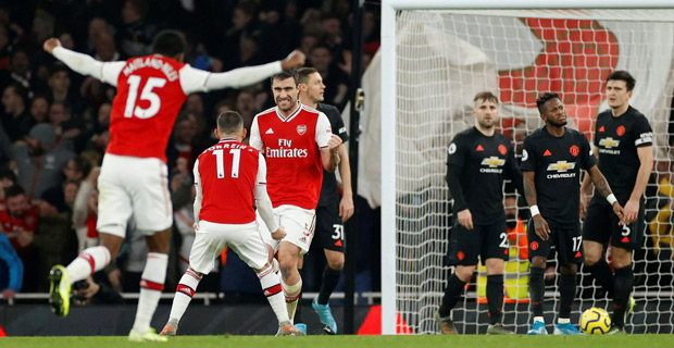 Arsenal Beat Manchester United 2-0