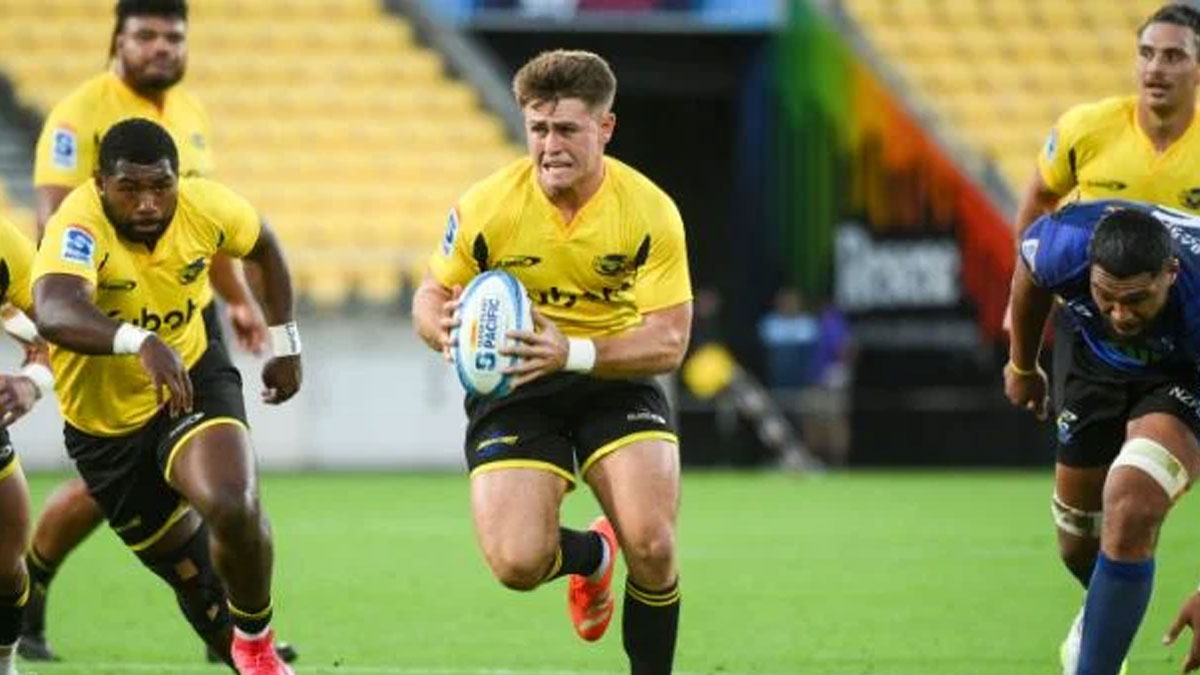  Playmaker Harry Godfrey ruled out of 2026 Super Rugby season due to knee injury
